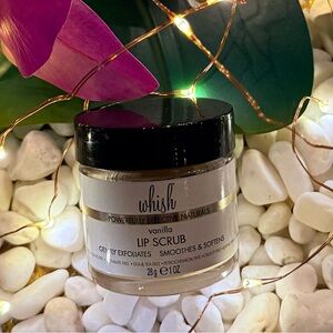 Whish Vanilla Lip Scrub $28 MSRP 1 oz 28g Full Size  New in Box!
